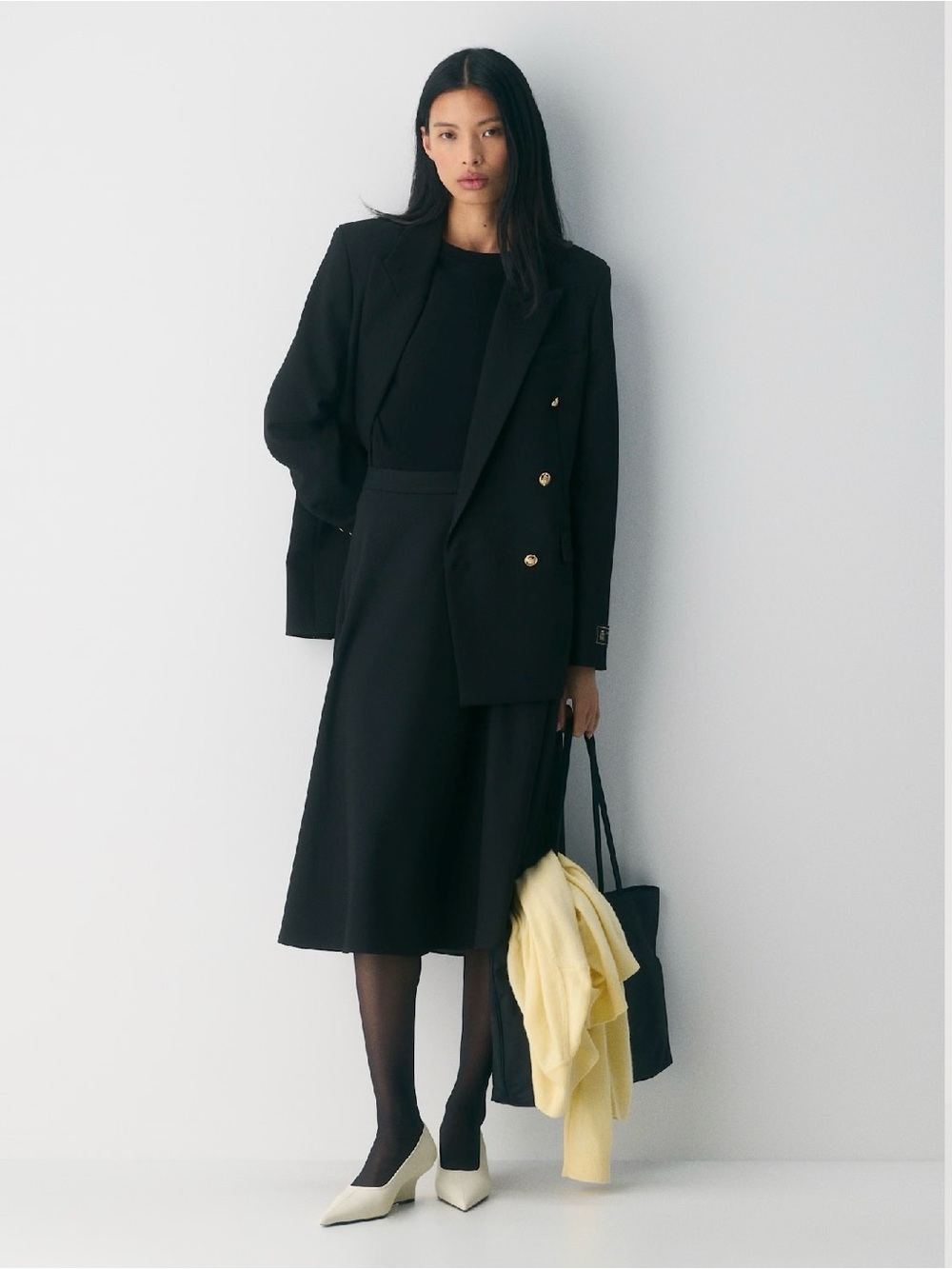 Aritzia Babaton Futurism Black Midi High Rise Skirt - Size 4